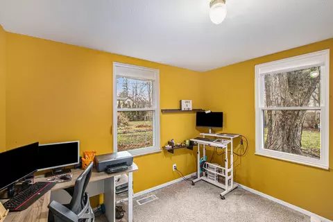 610 E Washington St, Howell, MI 48843 photo 25