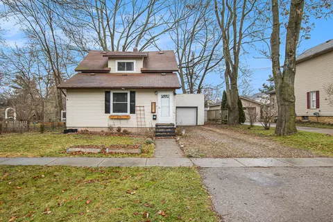 610 E Washington St, Howell, MI 48843 photo 35