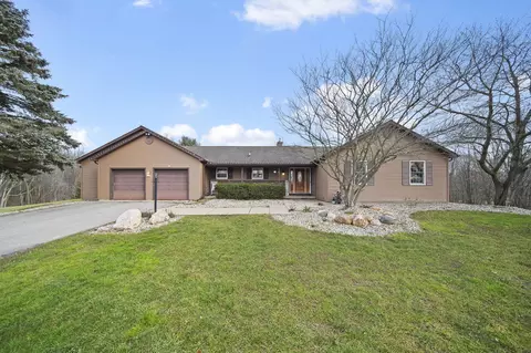 4255 N Sandstone Rd, Parma, MI 49269