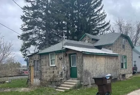 536 Cedar St, Cadillac, MI 49601