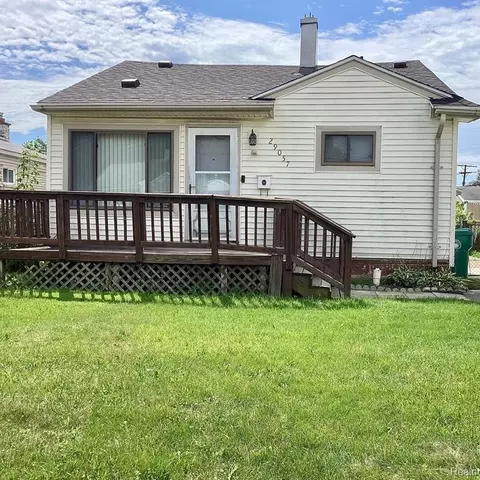 29057 Block St, Garden City, MI 48135