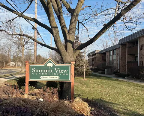 1255 S Maple Rd #101, Ann Arbor, MI 48103