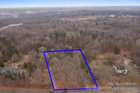 4010 Riverbend Dr SW, Grand Rapids, MI 49534