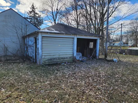 801 S Main St, Three Rivers, MI 49093 photo 4