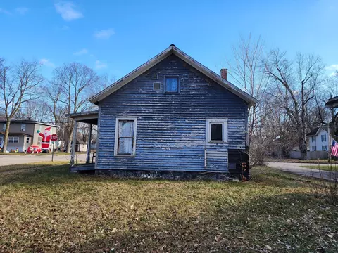 801 S Main St, Three Rivers, MI 49093 photo 3