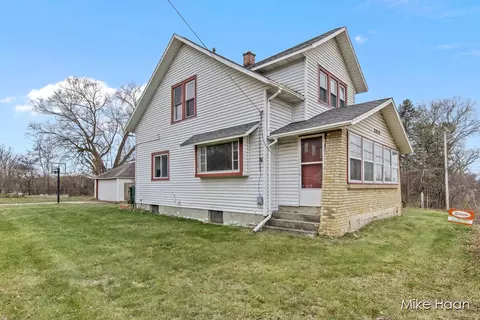 418 Lake Michigan Dr NW, Grand Rapids, MI 49534