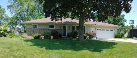 6470 15th Ave, Jenison, MI 49428