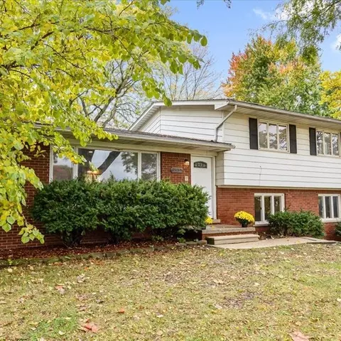 25155 West Rd, Flat Rock, MI 48134 photo 2