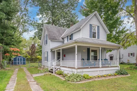 314 Lyon St, South Haven, MI 49090