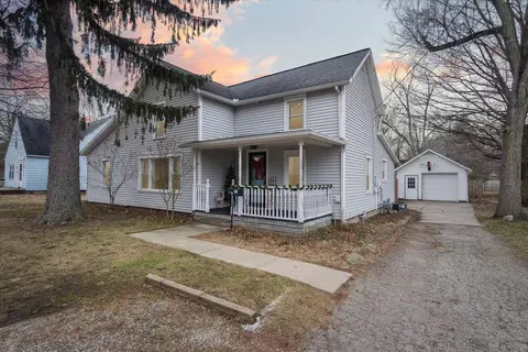 334 Hillsdale St, Hillsdale, MI 49242