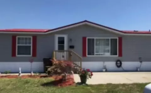 626 S Coho Ln, Newaygo, MI 49337