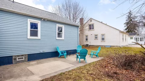 115 N Maple Rd, Saline, MI 48176 photo 8