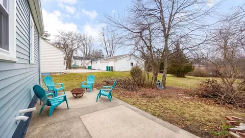 115 N Maple Rd, Saline, MI 48176 photo 7