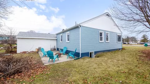 115 N Maple Rd, Saline, MI 48176 photo 6