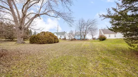 115 N Maple Rd, Saline, MI 48176 photo 9