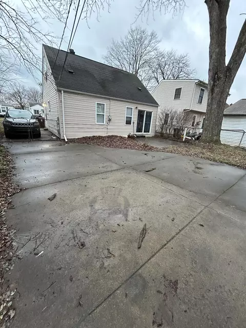 4053 Edmund St, Wayne, MI 48184 photo 9