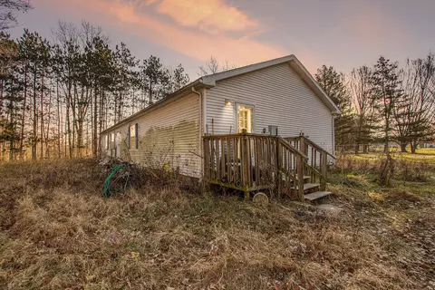 10769 Red Arrow Hwy, Bridgman, MI 49106