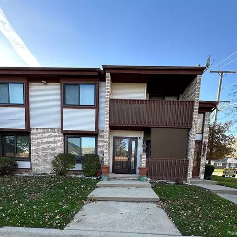 34900 Mercer Ln #10, Fraser, MI 48026