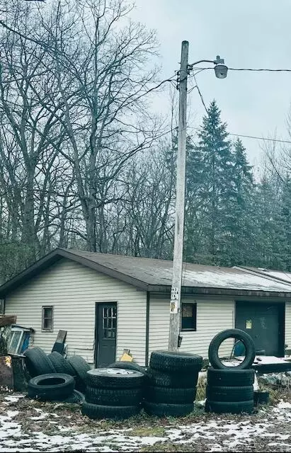 2435 N 18th St, Fountain, MI 49410