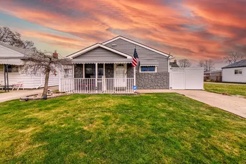 2546 Emogene St, Melvindale, MI 48122
