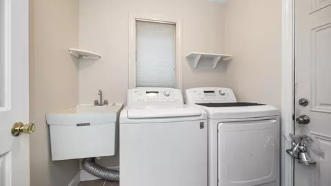 4526 Burns Way, Dexter, MI 48130 photo 17