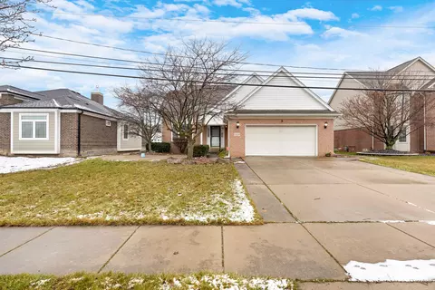 12130 Mccann Ave, Southgate, MI 48195
