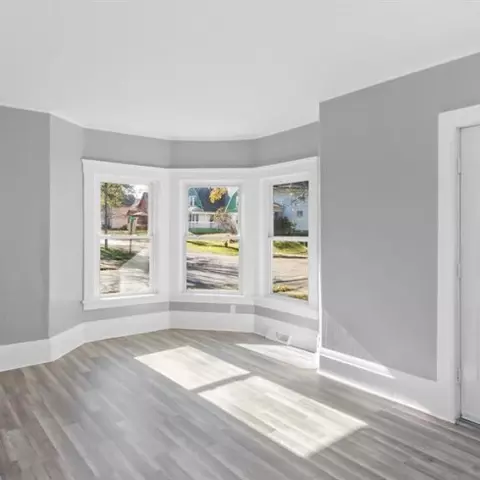 301 Bates St, Jackson, MI 49202 photo 7