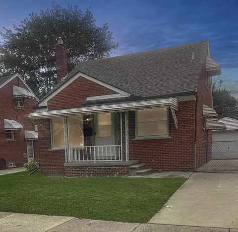 571 Farnham Ave, Lincoln Park, MI 48146