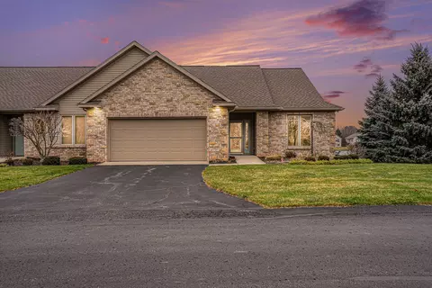 4917 Chatsworth Creek Dr, Hudsonville, MI 49426