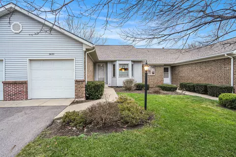 2635 Falcon Pointe Dr NW, Walker, MI 49534