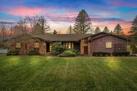 16150 Bak Rd, Van Buren Twp, MI 48111