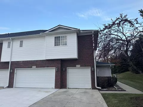 14258 Moravian Manor Cir, Sterling Heights, MI 48312