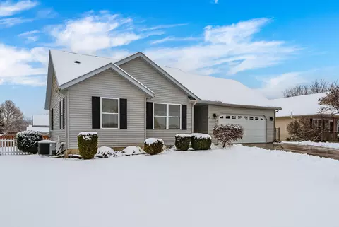 4780 Yellow Pine Ln, Kalamazoo, MI 49004