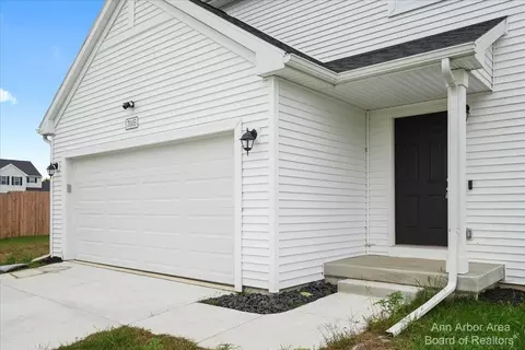 7005 Solitude Dr, Jackson, MI 49201 photo 3