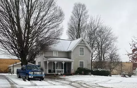 420 E Main St, Fennville, MI 49408