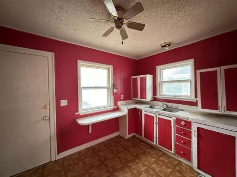 303 E Addison St, Jackson, MI 49203 photo 7