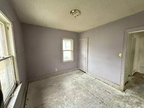 303 E Addison St, Jackson, MI 49203 photo 13