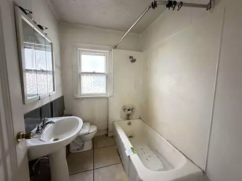 303 E Addison St, Jackson, MI 49203 photo 14