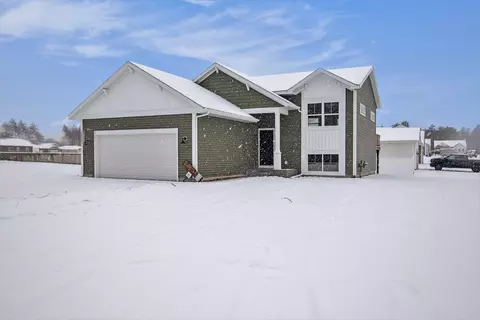 6025 Sturgeon Run, Muskegon, MI 49444