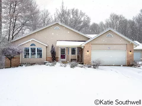 3644 Timber Creek Dr NW #18, Comstock Park, MI 49321