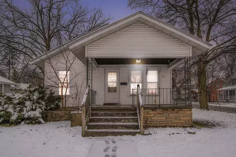 1202 Lay Blvd, Kalamazoo, MI 49001