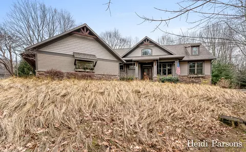 12130 Forest Beach Trl, Grand Haven, MI 49417