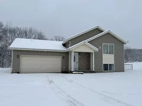 5759 Culpepper Ct, Lowell, MI 49331
