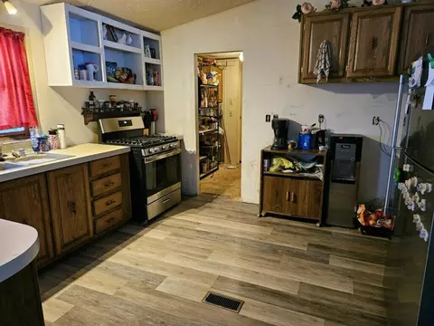 319 2nd St, Blanchard, MI 49310 photo 4