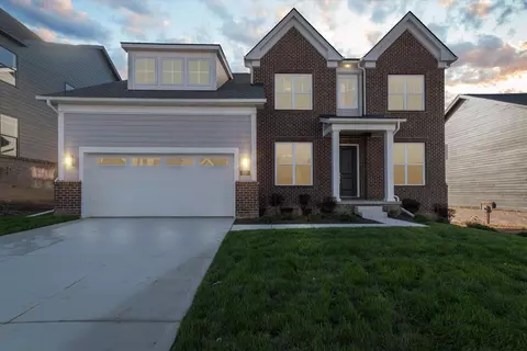 525 Concord Pines Dr, Ann Arbor, MI 48105