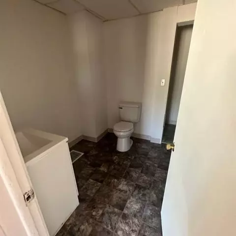 401 E High St, Jackson, MI 49203 photo 9