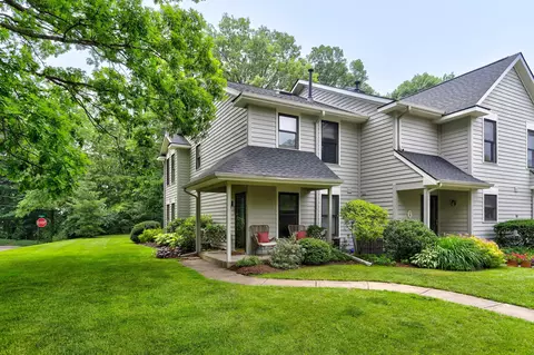 120 Elizabeth St #1, Saugatuck, MI 49453