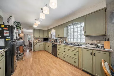 316 Summit St, Jackson, MI 49203 photo 8