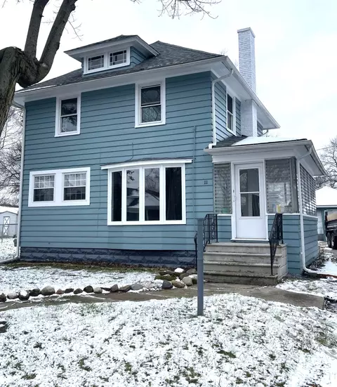 111 E Golf Ave, Jackson, MI 49203