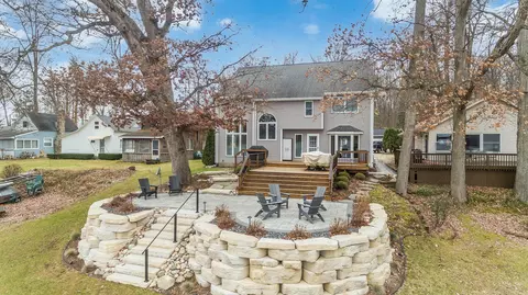47979 Prospect St, Lawrence, MI 49064